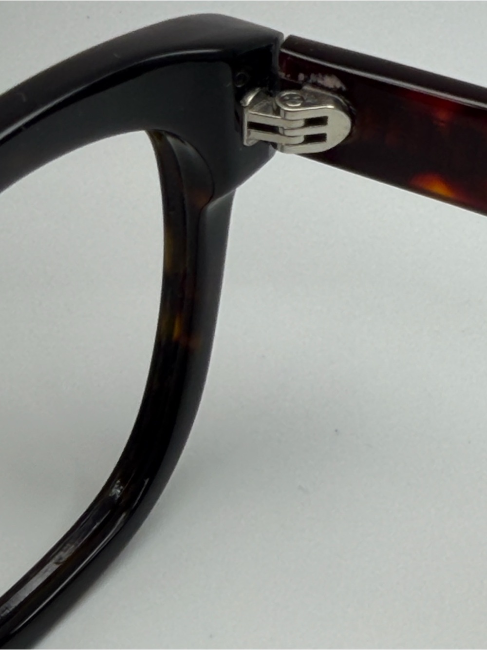 Tom Ford FT0494 Frederik Frames in Like New Shape. - Picture 10 of 14
